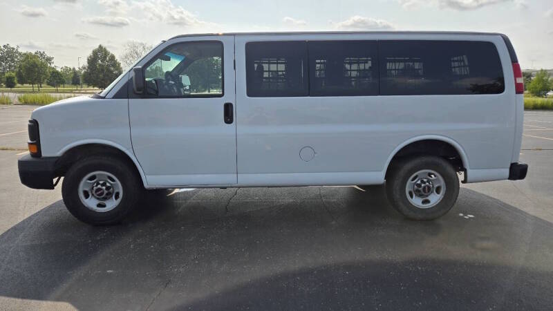gmc savana passenger 2015 1GJW7PFG3F1104304 image gmc savana passenger 2015 1GJW7PFG3F1104304 image